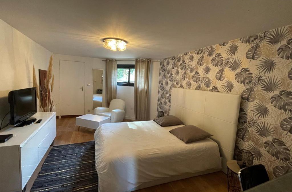 Montrabe Bed & Breakfast | Ty Logis