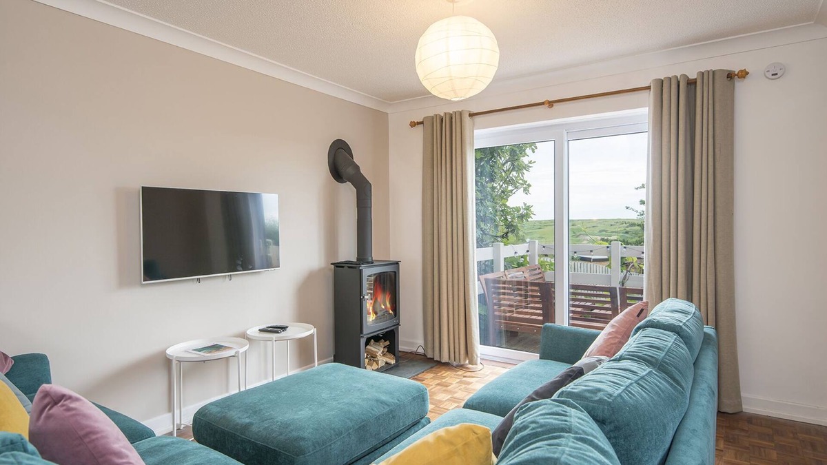 Penally Cottage | Ty Lwcus, Holiday Cottage Penally, Sleeps 6, 3 bedrooms, bathrooms