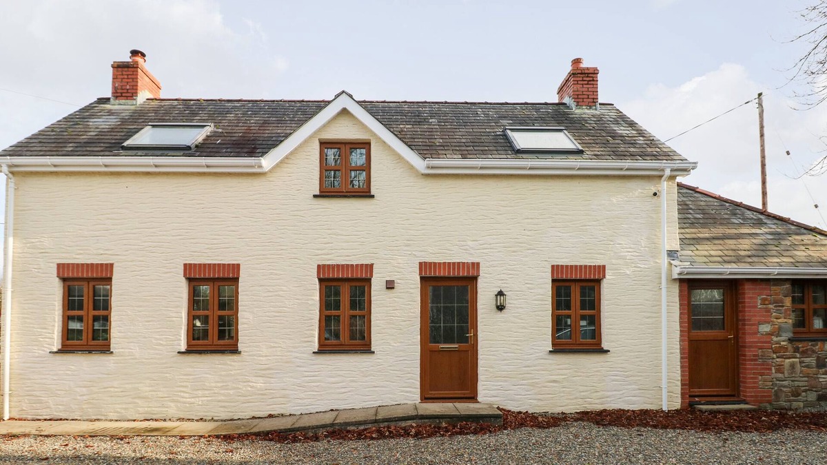 Boncath Cottage | TY MELYN, pet friendly, character holiday cottage in Boncath