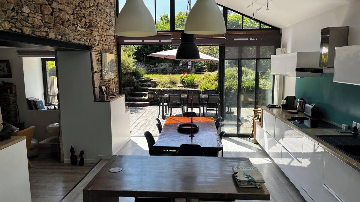 Kerherou House | TYCHA-home with character, walking distance to beaches, high-speed WIFI