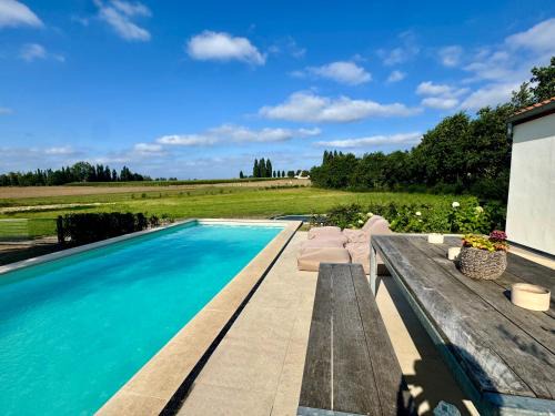 Zonnebeke House | Tyne View Hideaway