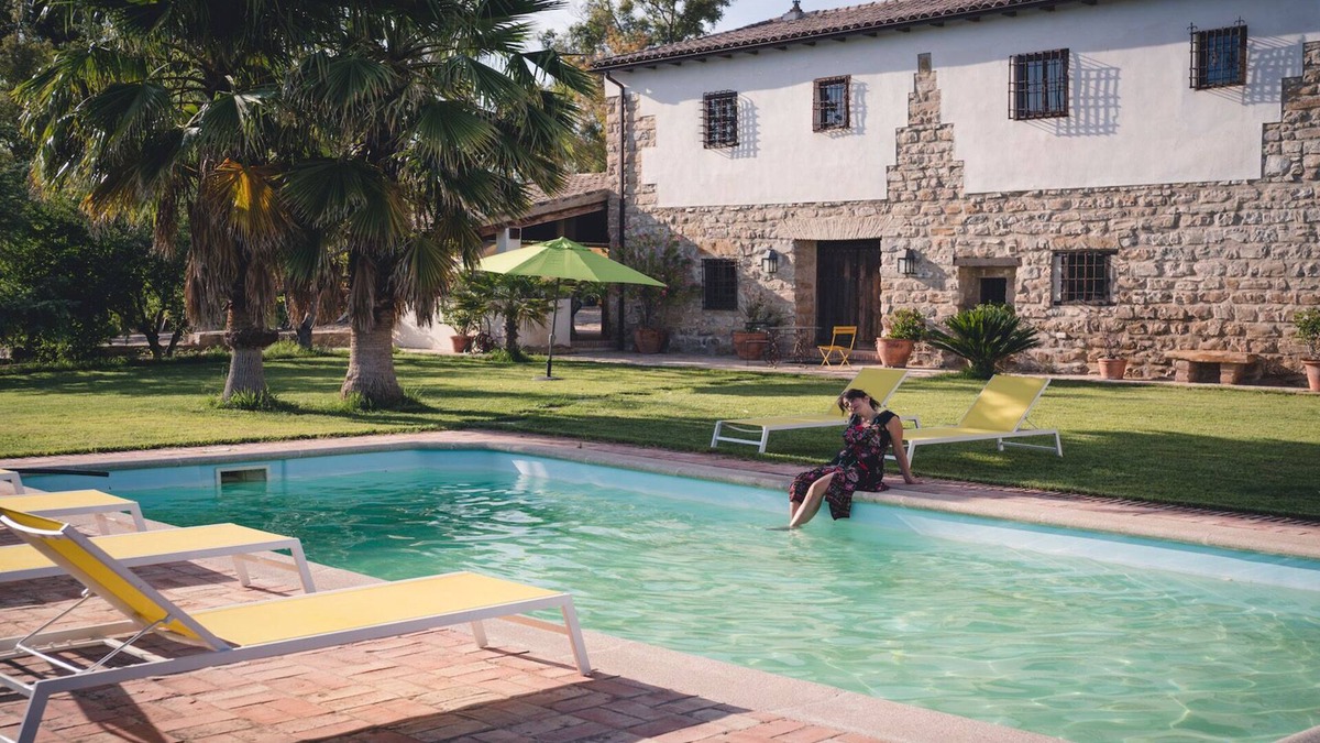 Begijar Cottage | Typical Andalusian farmhouse surrounded by olive and fruit trees