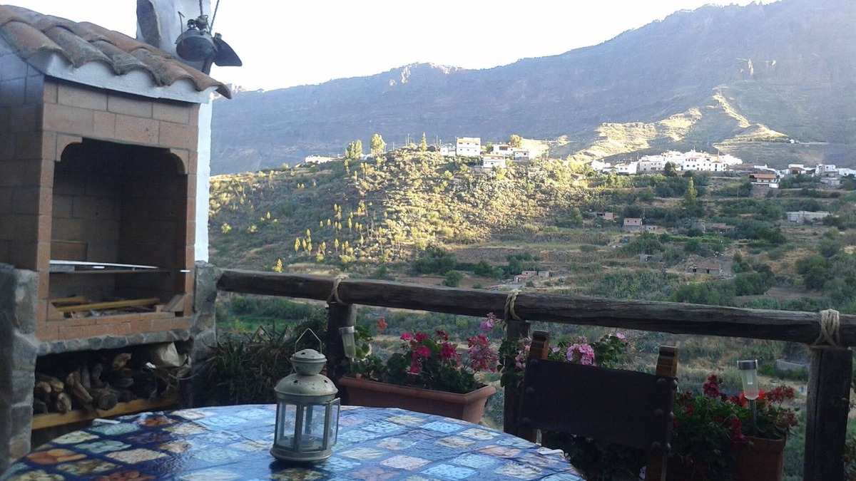 Tejeda Cottage | Typical house Canaria, Tejeda with all amenities.