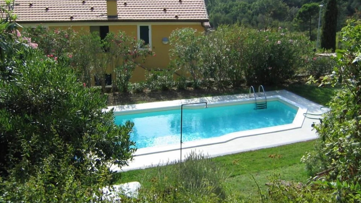 Masso Apartment | Typical house with private garden