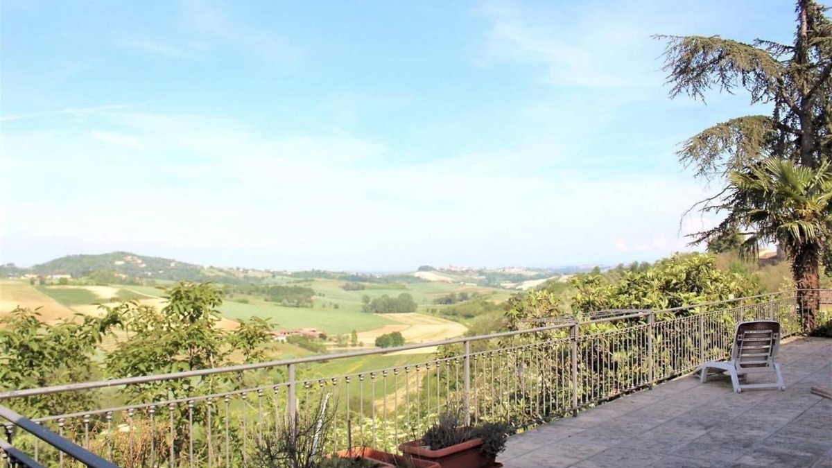 Grazzano Badoglio Apartment | Typical Monferrato apartment among the Vineyards