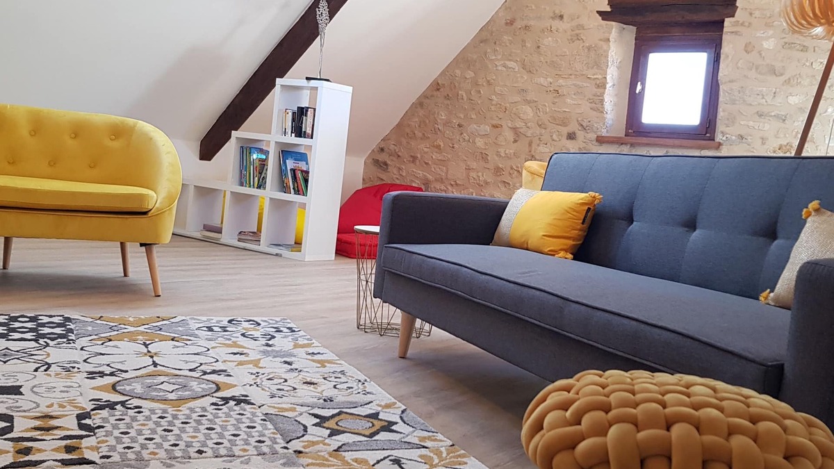 Coussergues House | Typical renovated house in the center of a village