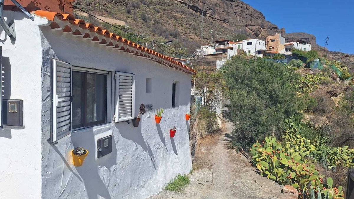 Tejeda Villa | Typical restored Canarian Village House with all the contemporary conveniences