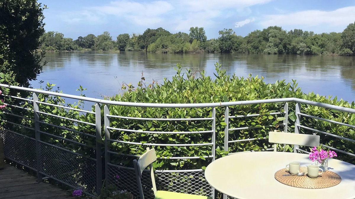 Sainte-Gemmes-sur-Loire House | Typical river house, in front of the 'Loire', near to Angers