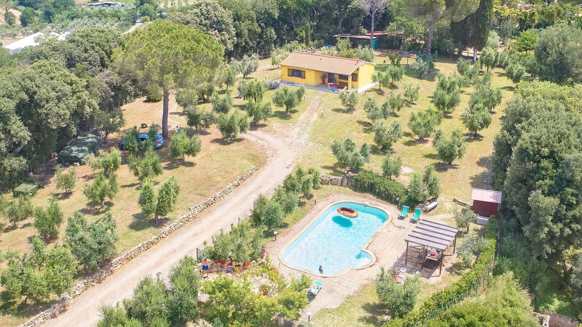 Bibbona House | Typical Tuscan house with pool, on top of a hill, great view