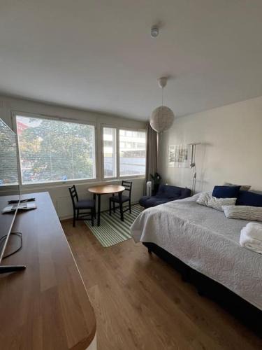 Alppiharju Apartment | Tyylikäs yksiö Kalliossa