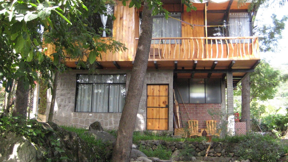 San Pedro La Laguna Cabin | Tzikin Jaay (Birds House)
