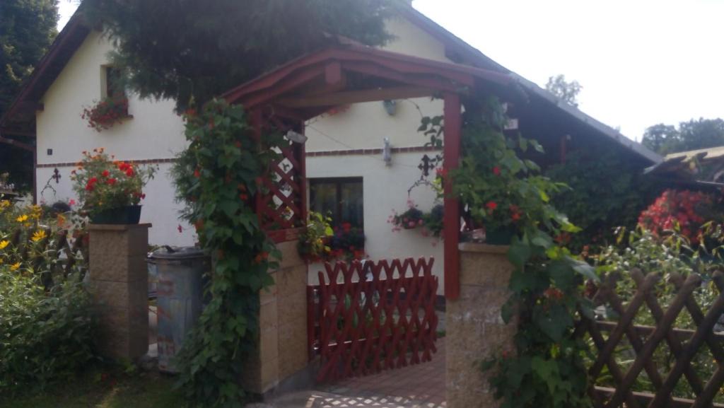 Jablonne v Podjestedi House | U Tří Koček