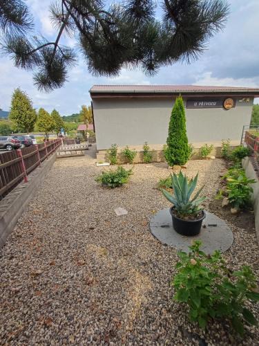 Male Zernoseky Apartment | Ubytování u Přívozu