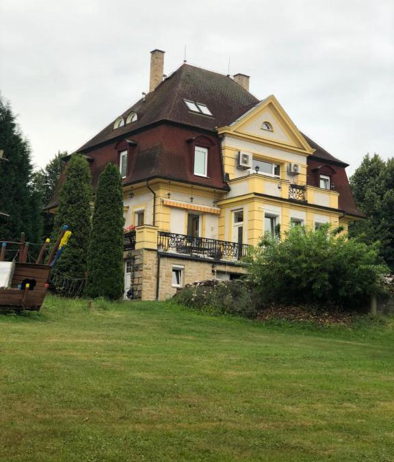Decin House | Ubytování v soukromí rodinné vily v Děčíně