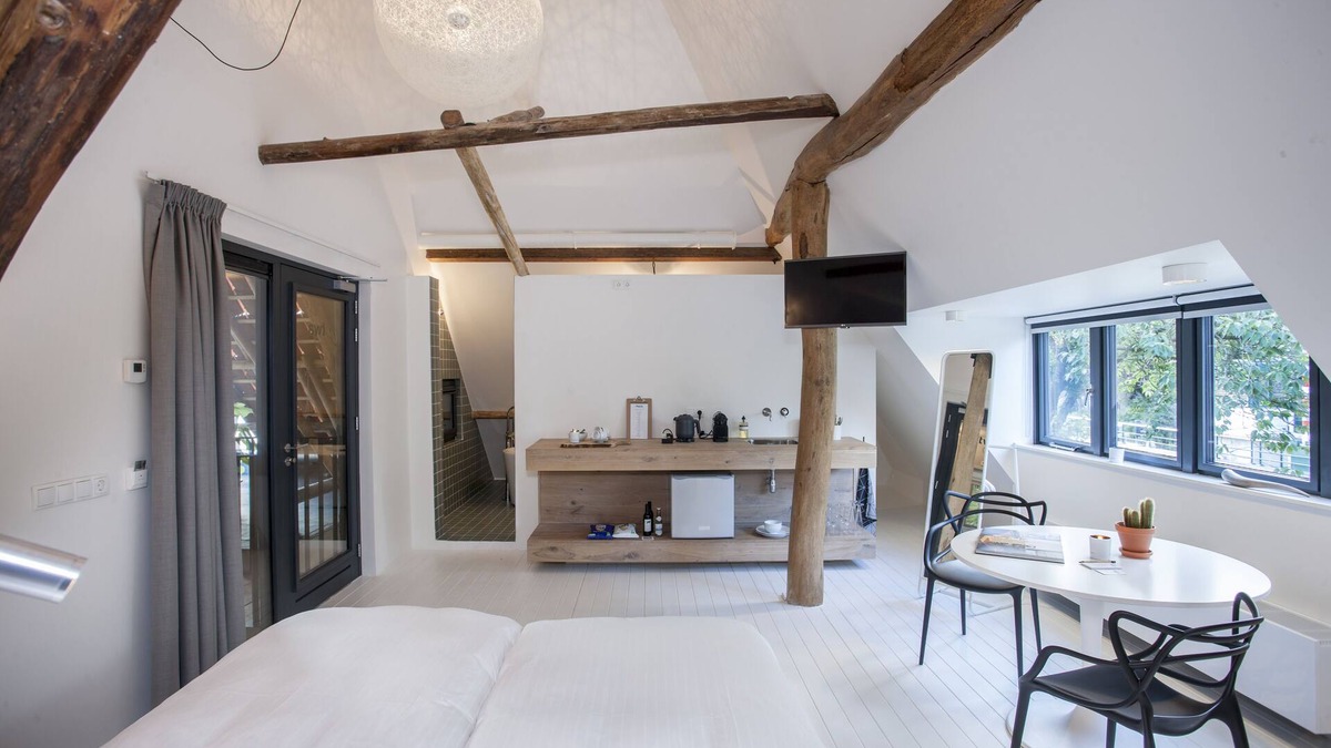 Heerenveen House | Uitgerust voor zaken