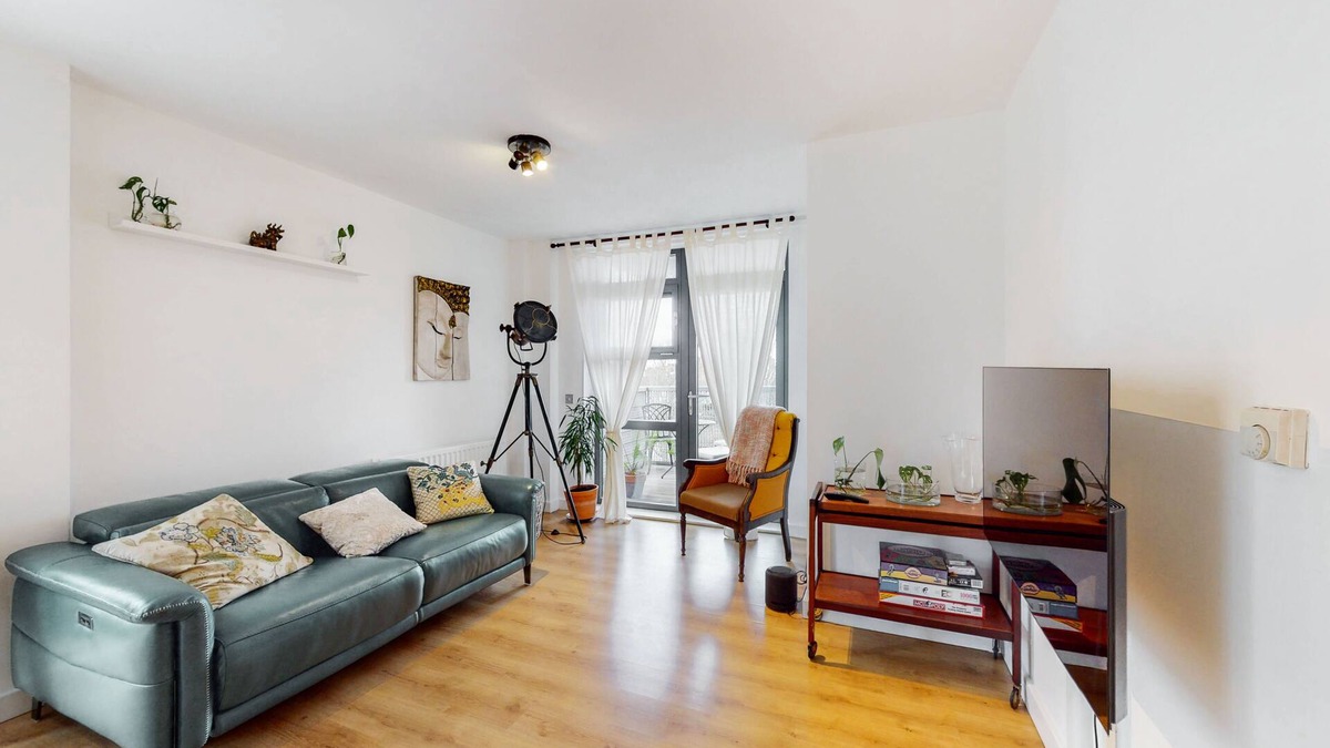 Shadwell Apartment | UK.LO.WAT - Modernistic 2-bedroom flat in Shadwell