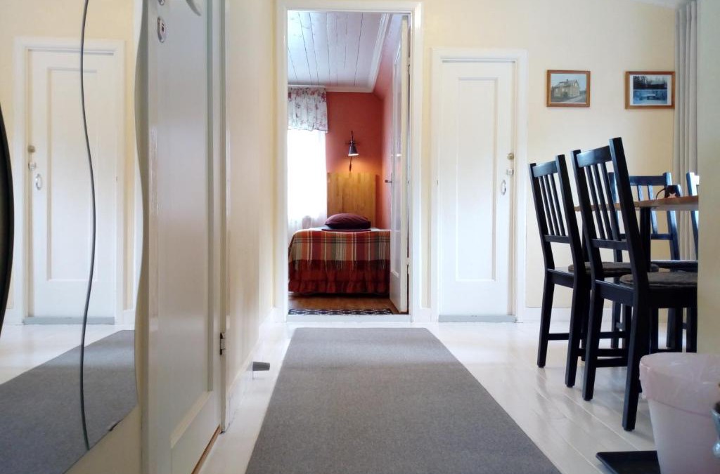 Ullared Bed & Breakfast | Ullaredsgården B&B Express