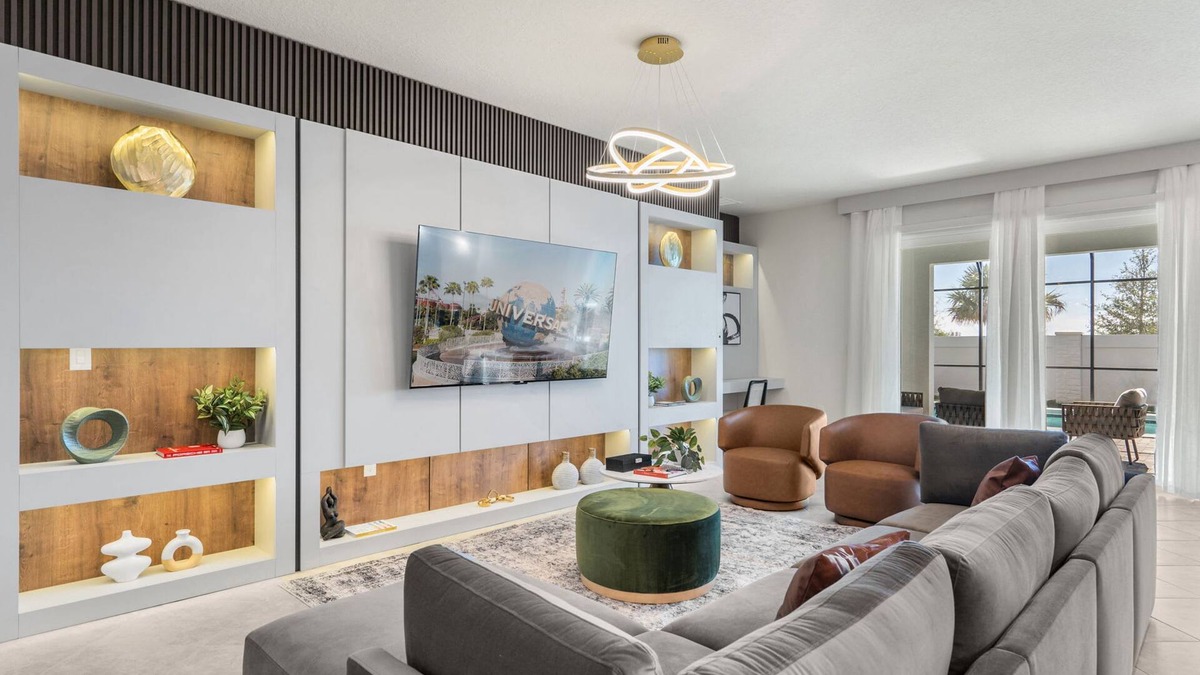Four Corners House | Ultimate 10 Bed Luxury Retreat with Epic Playroom