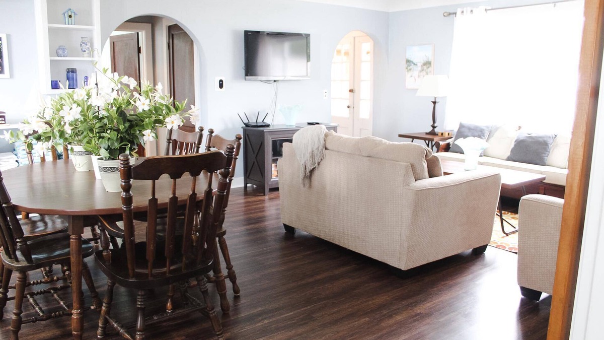 Au Gres House | Ultimate Beach Retreat on Lake Huron