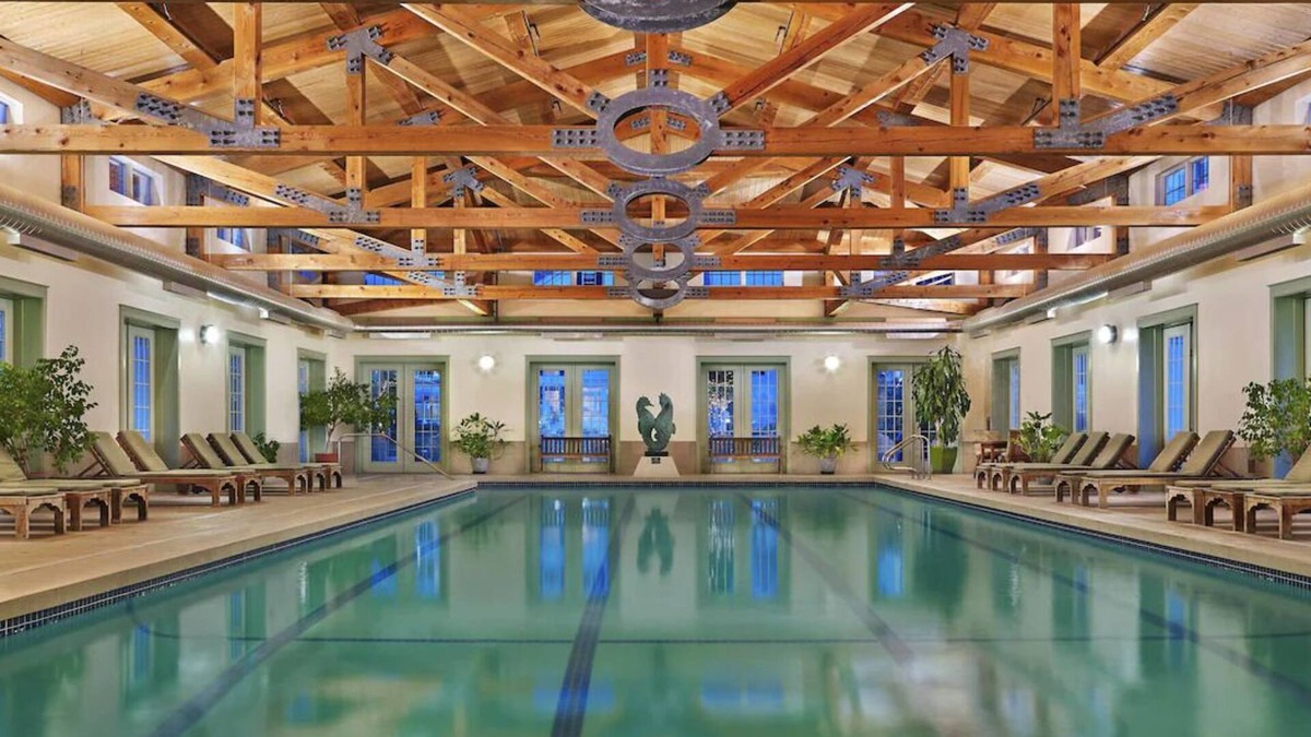 Manchester Hotel | Ultimate Comfort in 2 3BR Units w/Stunning Mountain Setting | Onsite Pool