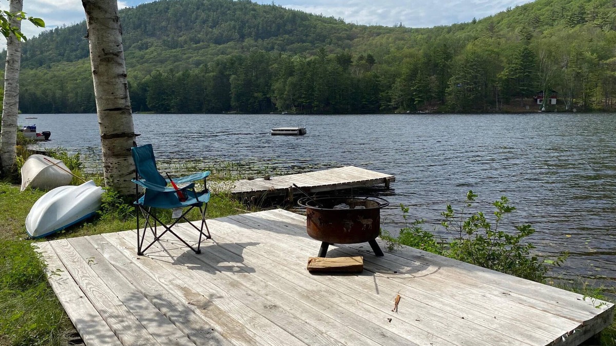 Adirondack Cabin | Ultimate couples getaway! Quiet and private Lakeside Cottage in the Adirondacks