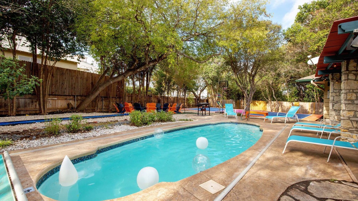 North San Antonio - SAT House | Ultimate Family Fun: Theatre, Pool, Games, Hot Tub