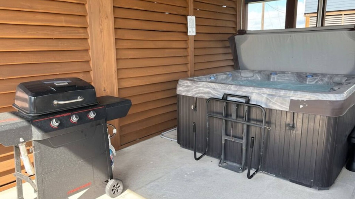 Surfside Beach House | Ultimate | Gulf Views | Hot Tub | Pet Paradise