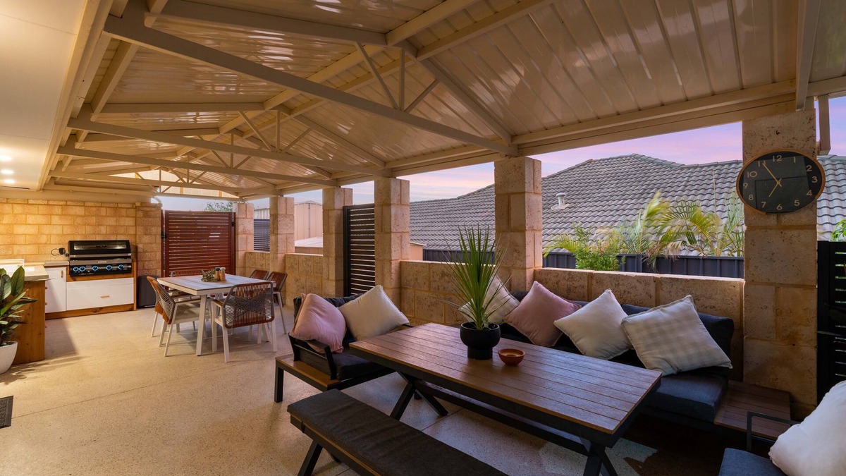 Kinross House | ultimate luxury, heated pool, cinema room plus more