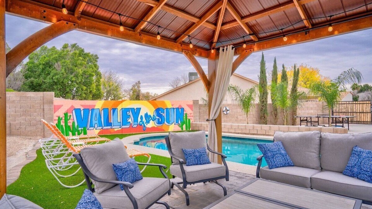 Glendale House | Ultimate PLAYcation Walk to State Farm Stadium/NFL