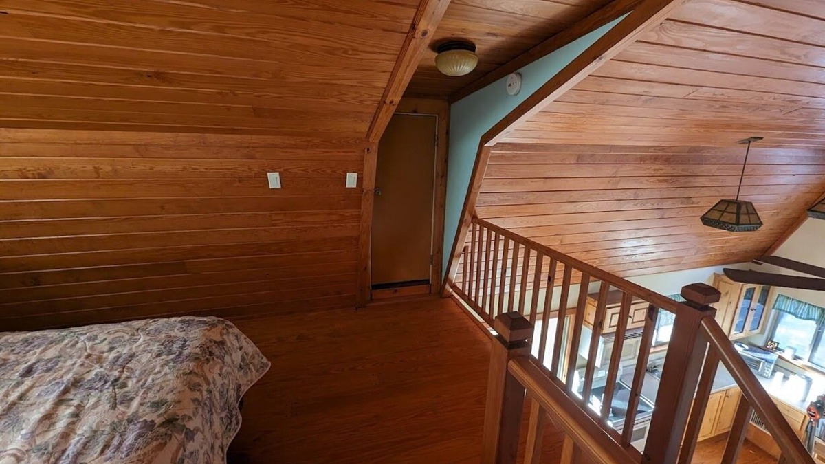 Dripping Springs Cabin | Ultimate star gazing on a large ranch minutes to Pedernales Falls State Park.