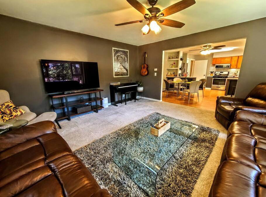 Boyne City House | Ultra Comfy, Spotless & Spacious, Private Home in Boyne, Dogs Ok, Walk to Town
