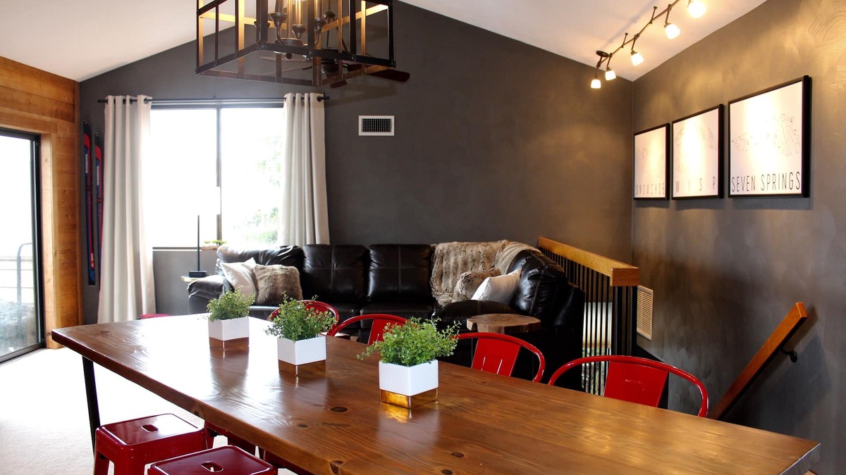 Seven Springs Condo | Ultra-hip, Family-Friendly, Modern Space- SKI IN SKI OUT!