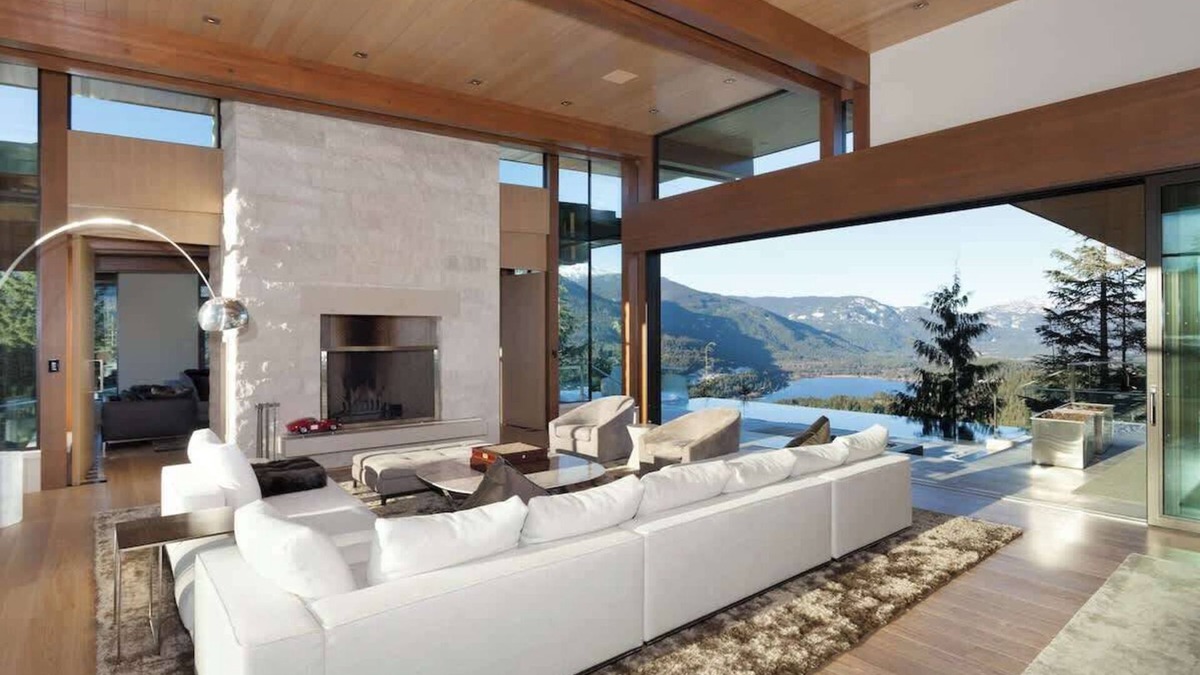 Whistler Creekside House | Ultra-Luxe Chalet w/Infinity Pool, Cinema & Gym