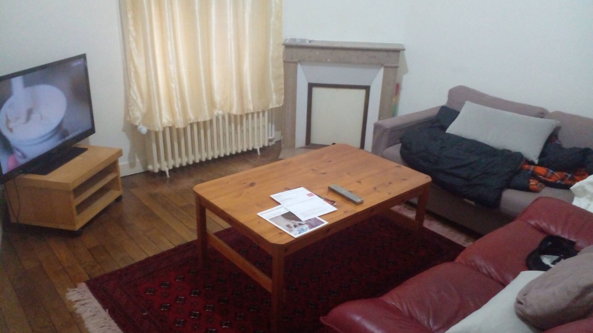 Chatillon Apartment | un Grand Appartement Avec un Sejour et une Chambre Cuisine et wc Tout Equipe