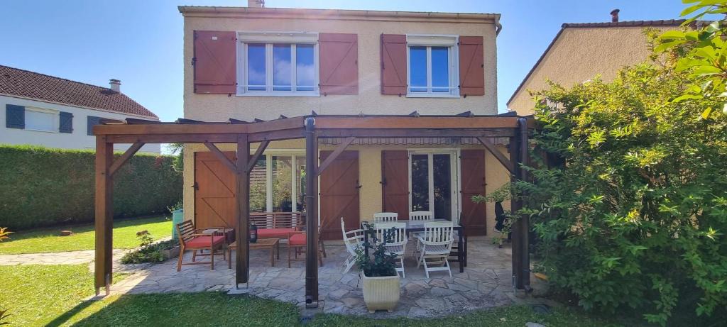 Villepinte Villa | Un Havre de Paix