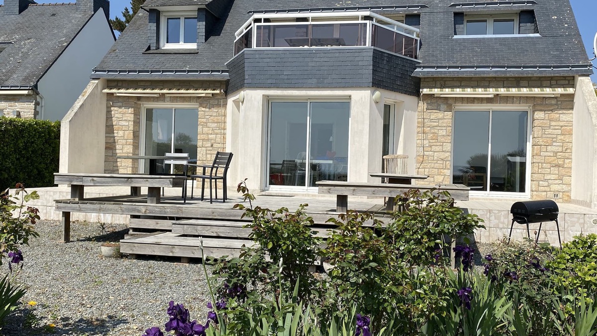 Sarzeau House | Un havre de paix, les pieds dans l’eau