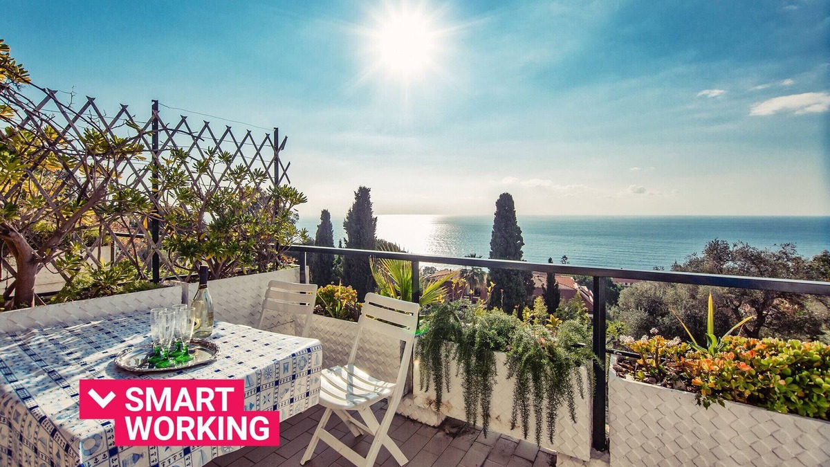 Ospedaletti Apartment | Una terrazza sul golfo di Ospedaletti by Wonderful Italy