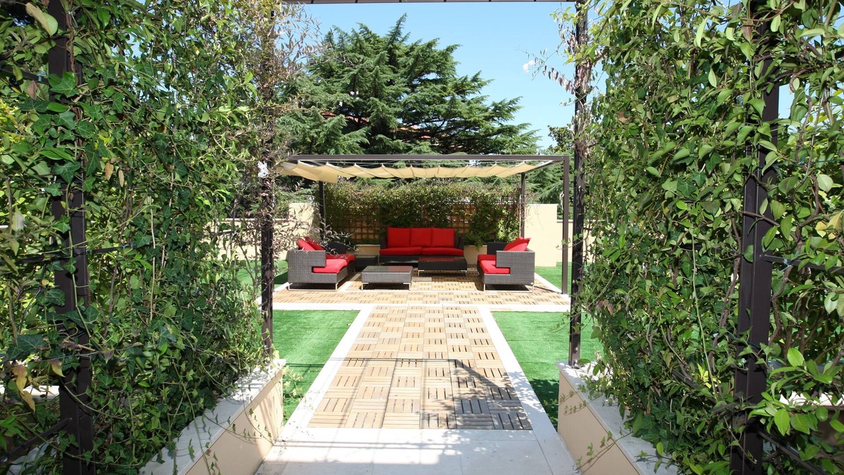 Foligno Hotel | UNAHOTELS Villa dei Platani Foligno