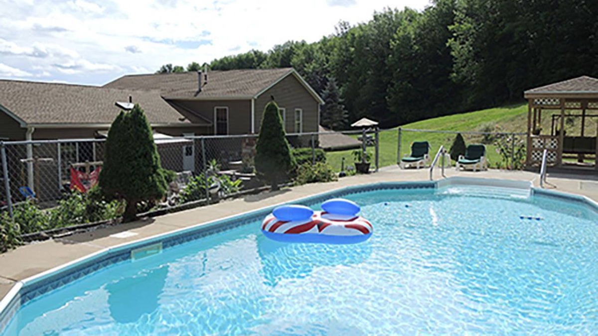West End Apartment | Under 5 minutes to All Star Village with heated in-ground pool
