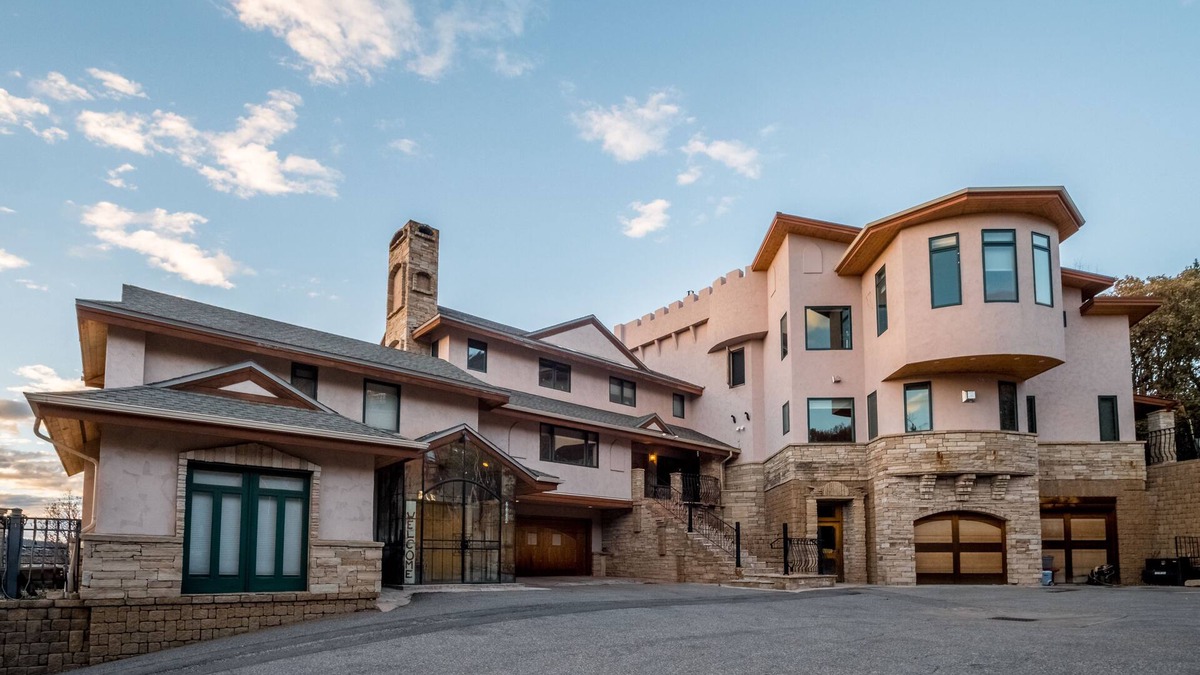 Steamboat Springs House | Under the Gondola - Flat Top Suite, Dog Friendly! #VHR-13-02