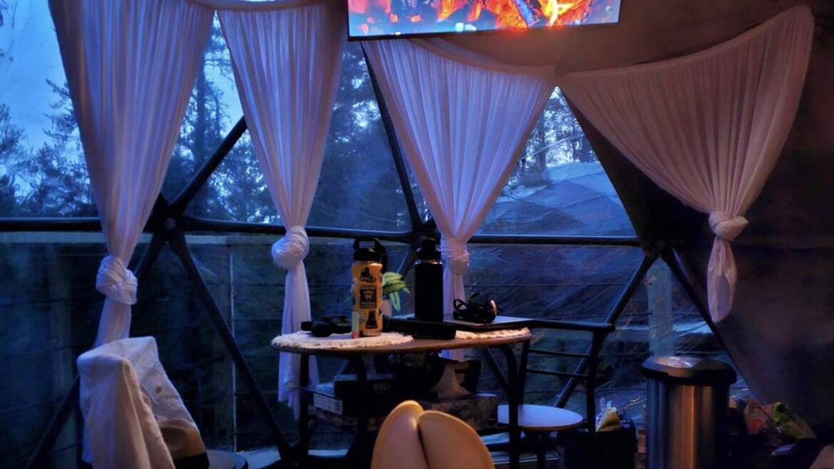 Paradise RV Rental | Under the Stars- Glamp Dome