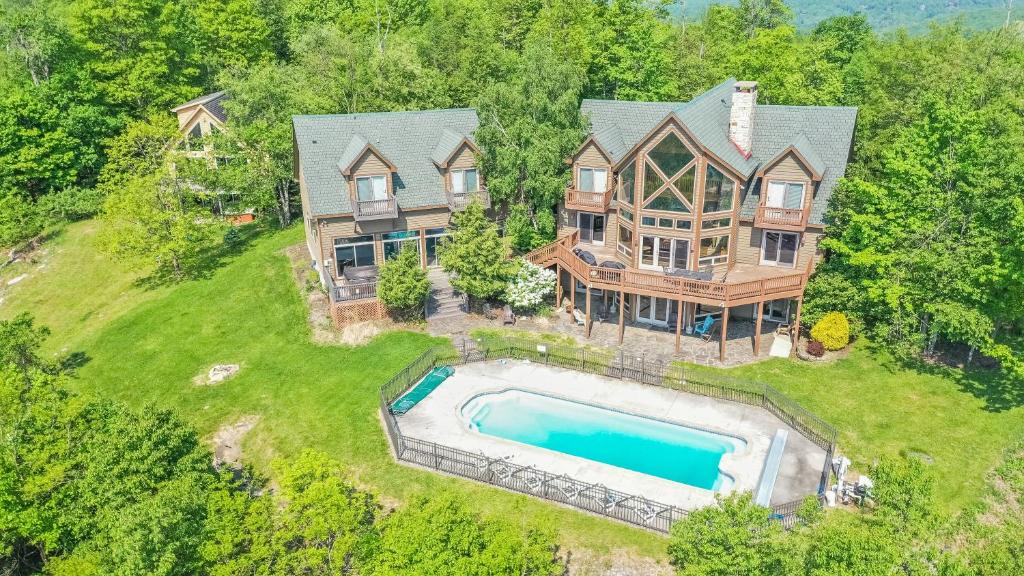 Mountainside House | Under the Stars
