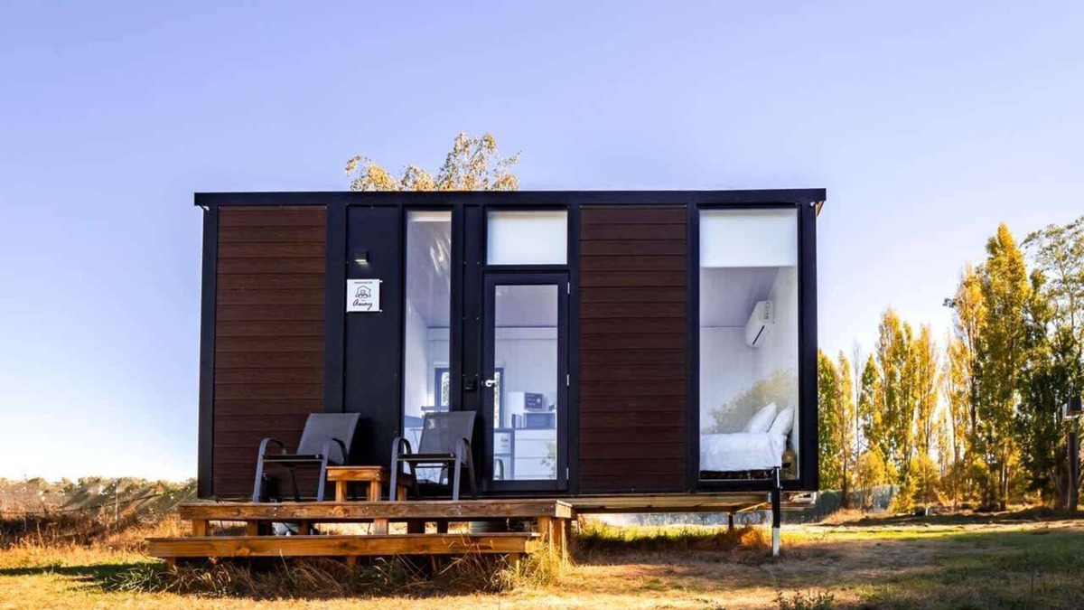 Clyde House | Under the Vines in Earnscleugh by Tiny Away