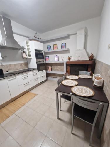 Brusuglio Apartment | Underground Home Vicino metropolitana comasina