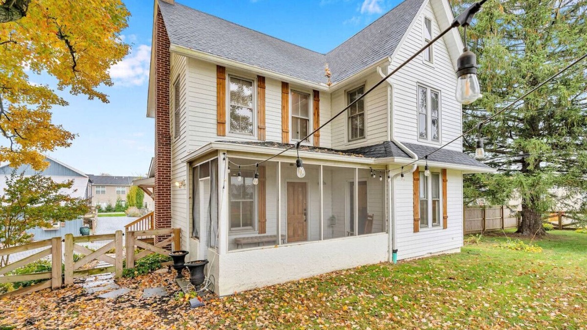 Kennett Square House | Underground Railroad 4 Bedroom Farmhouse