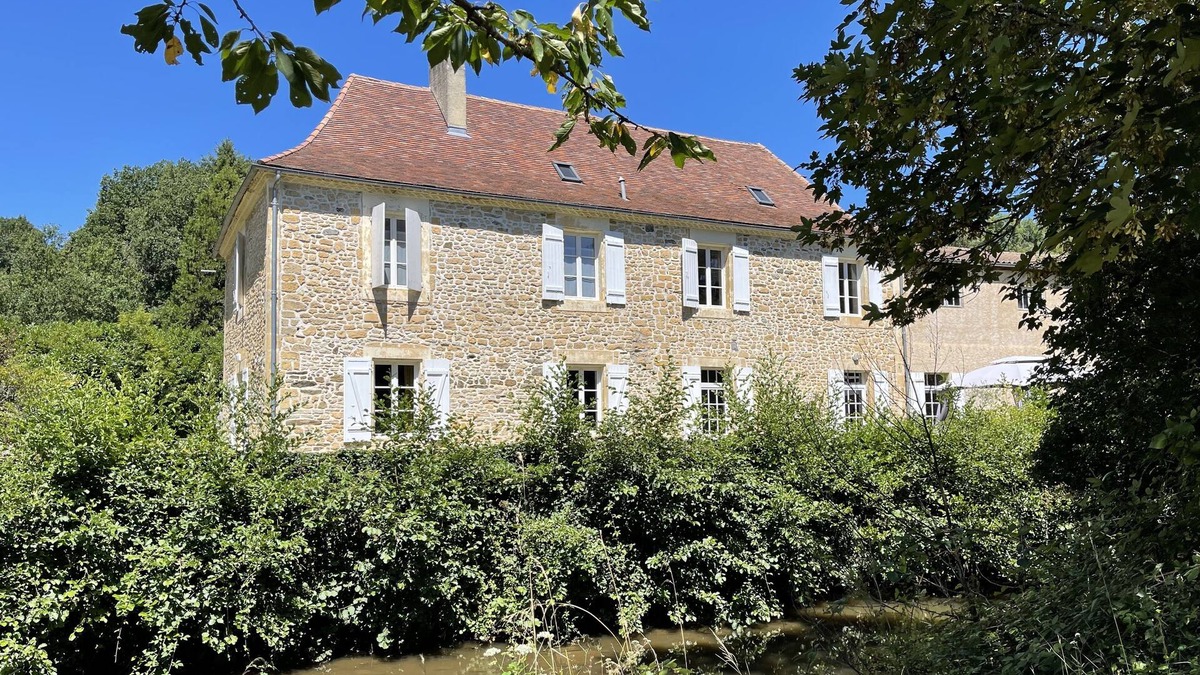 Saint-Medard-d'Excideuil House | Une charmante maison de campagne / cottage à côté de la rivière (12 personnes)