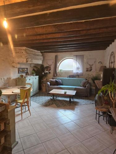 Saint-Leonard-en-Beauce House | Une nuit au domaine