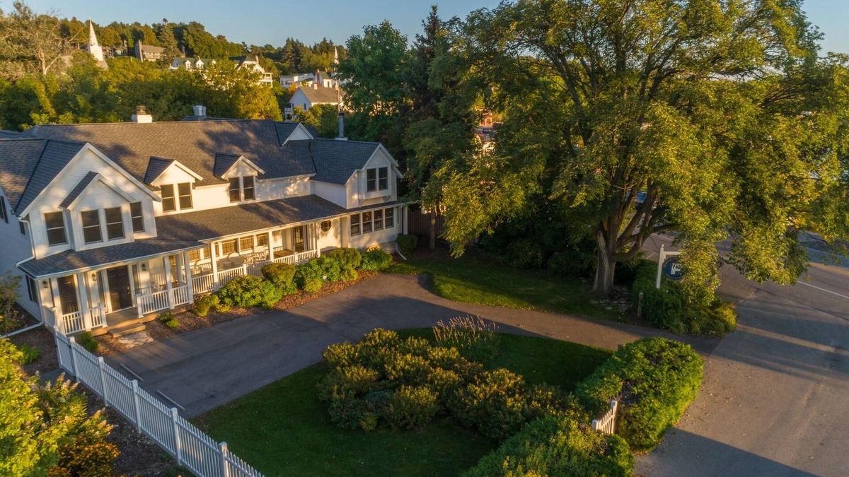 Ephraim House | Unequaled Location next to Wilsons Ice Cream Parlor on Ephraim's Harbor and dock