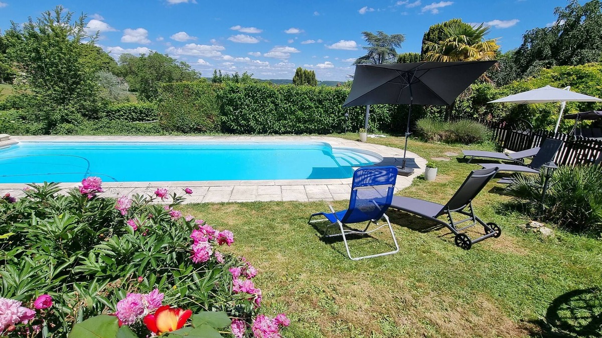 Saint-Pierre-de-Bailleul House | Unforgettable family vacations: Heated swimming pool, Large garden, Cinema, Spa