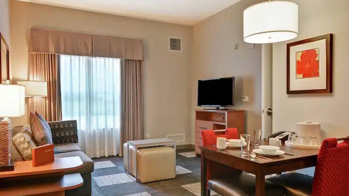 McNeil Hotel | Unforgettable Resort Experiences Await:3 Units w/Free Parking,Full Kitchen,Pool